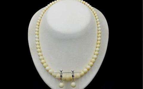 白サンゴ フォーマルネックレス・イヤリング セット 【高知】