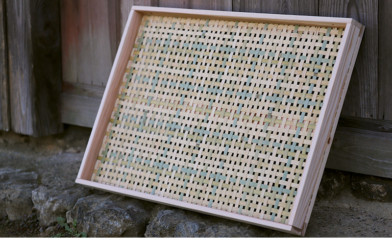 えびら 【竹編み平かご】 四ツ目編み 【大】 竹ざる 梅干しざる 干し野菜 【山岸竹材店】