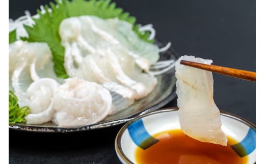 極上 ヒラメ 2枚 800g ～ 1.2kg 1匹 分 高級魚 鮃 刺身 刺し身 真空パック 高知県 須崎市 18000円 KS0081