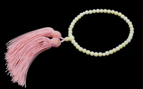 白サンゴ片手数珠 レディース 房正絹ピンク 【高知】