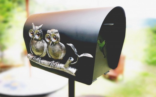 郵便 ポスト 鉄製 アイアンポスト ふくろう 福を贈ろう  切り株台付き  ハンドメイド 受注生産 オーダーメイド 新築祝い お祝い 贈り物  ON010