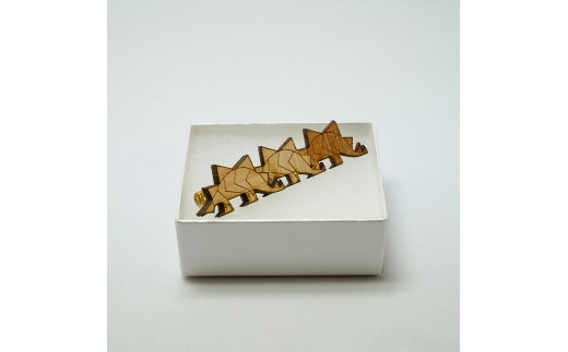 【CESKYMOFF】土佐檜 ステゴザウルス ネクタイピン ステゴザウルス