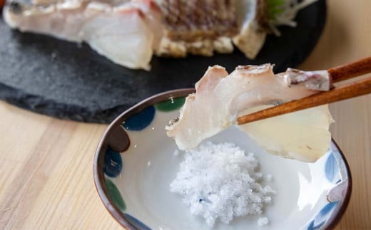 鯛 わら焼き タタキ 300g 冷凍 国産 タイ マダイ 真鯛 わら焼き 藁焼き 熟成 鮮度抜群 郷土料理 産地直送 冷凍 真空 小分け 個包装 おつまみ おかず 惣菜 晩ごはん 加工品 刺身 魚 高知県 須崎市