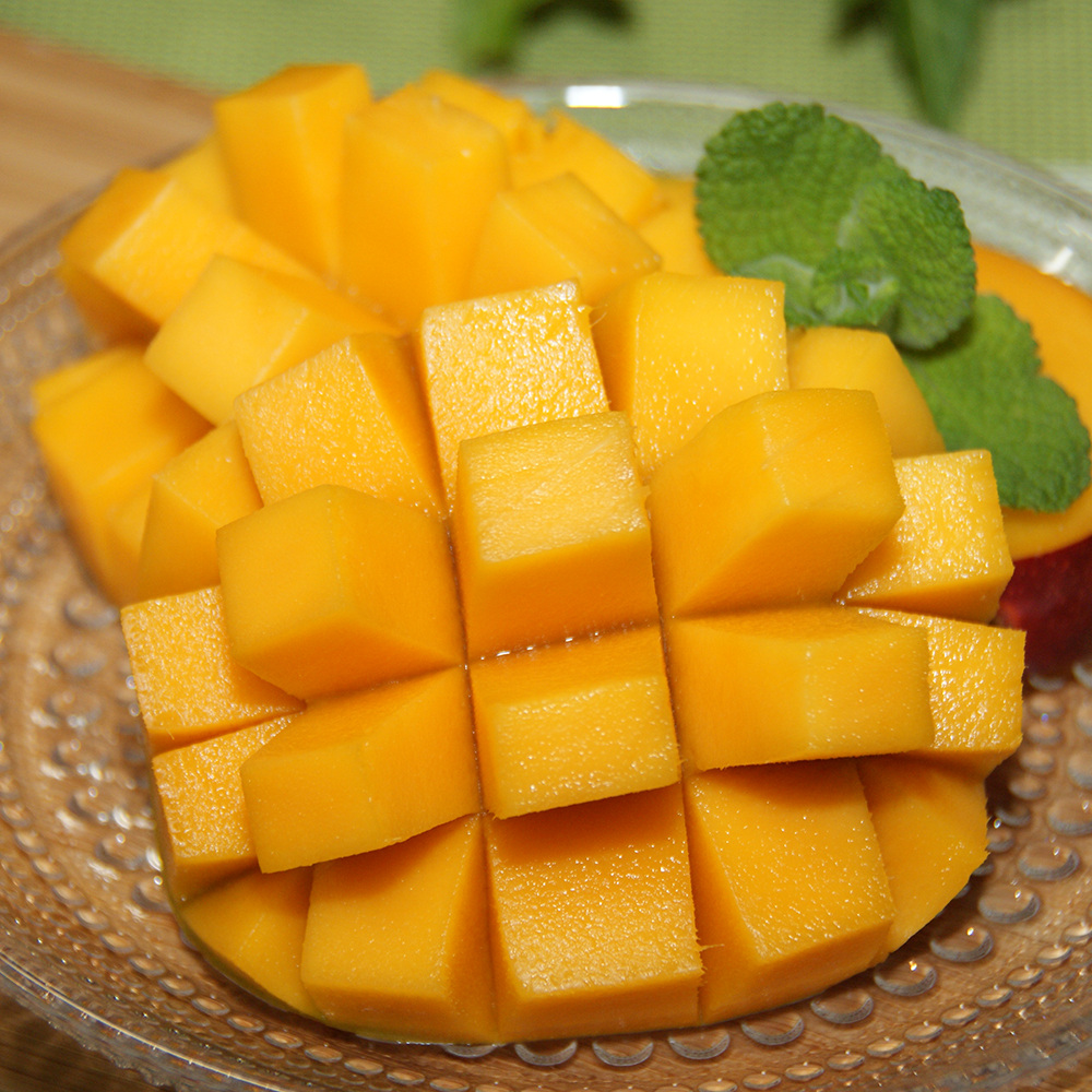 令和8年発送  完熟アップルマンゴー１kg（２個～４個入り）アーウィン種 南国フルーツ 果物 果汁 濃厚  樹上完熟マンゴー ギフト プレゼント 送料無料【R00520】