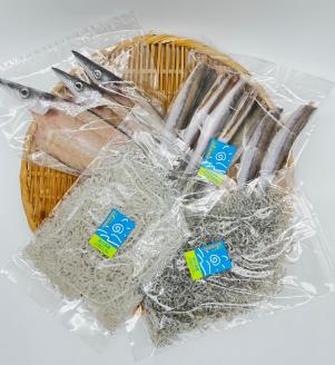 無添加 カマスの干物２種＆じゃこ２種 計４袋詰め合わせセット 丸干し めざし 惣菜 ちりめんじゃこ かちりじゃこ しらす 食べ比べ 焼き魚【R00824】