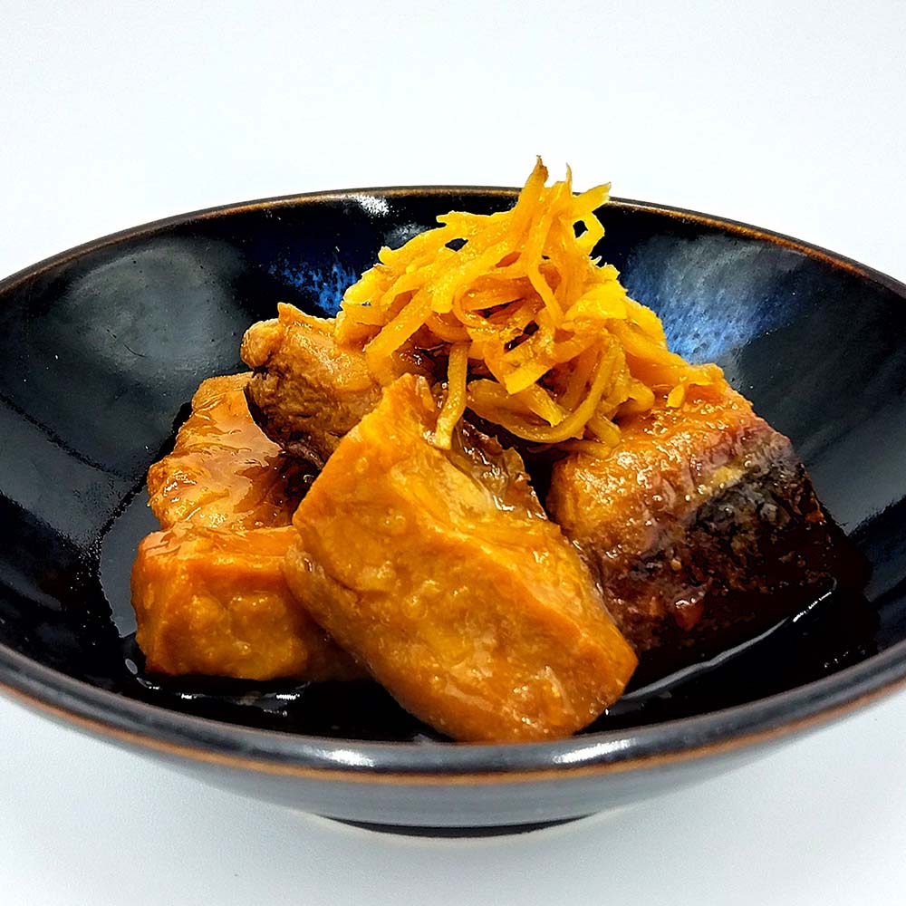 お魚の煮付け 130g×3P 煮つけ シイラ 生姜 食用 食品 食べ物 鮮魚 魚介類 海鮮 料理 おかず 惣菜 魚料理 煮物 小分け 美味しい グルメ 淡白 マヒマヒ 常温 配送 高知【R01478】