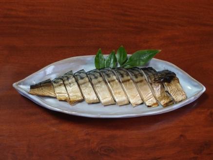 おつまみ3点セット：宗田節燻製クリスプ2種（ゆず塩味・生姜醤油味）×さば燻製1P　おつまみ フィレ おかず 惣菜 スモーク かつお節のチップス スナック菓子 おやつ【R01582】