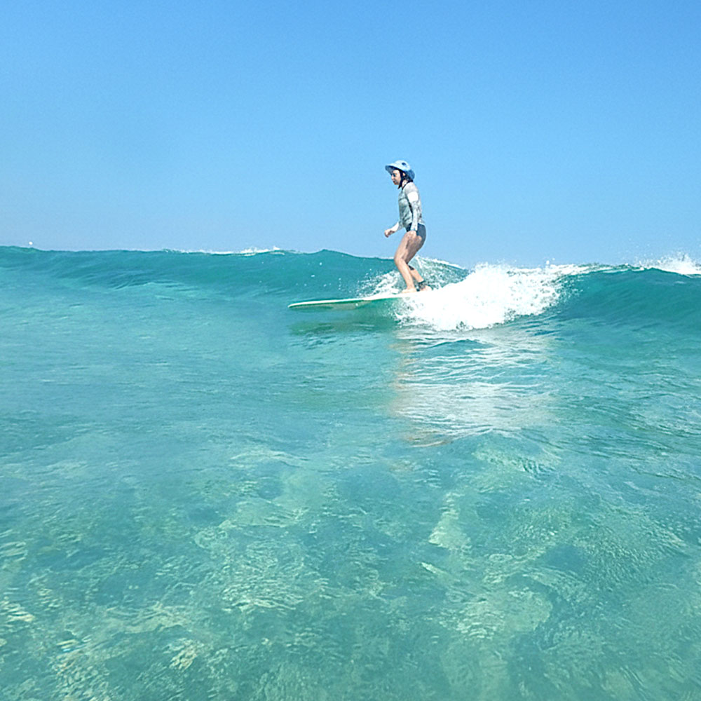 高知 サーフィン スクール 体験券 1名分（レベルアップコース）プロが教える本格レッスン 絶景 太平洋の楽園・大岐の浜 体験チケット サーフィンスクール 体験チケット 高知県 大自然 四国 マリンスポーツ【R01594】