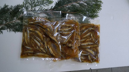 きびなごの南蛮漬け（330g～340g）×３袋 魚介 冷凍おかず惣菜 レトルト食品 おつまみ お酒 ビール おかず 副菜 お弁当 グルメ 美味しい 簡単 調理 時短 ギフト プレゼント【R00322】