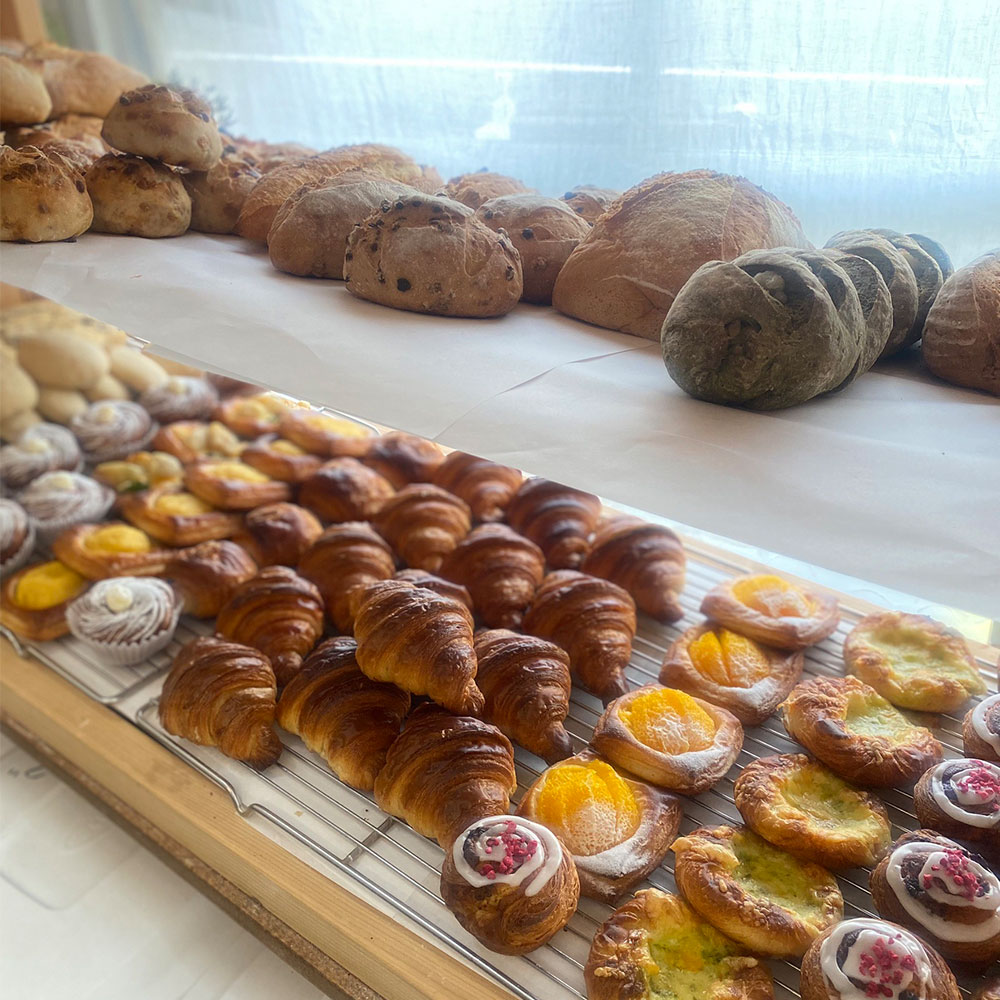 【令和8年11月発送】シュトーレン（マロン）中 250グラム 250g 焼き菓子 パン スイーツ お菓子 洋菓子 洋酒漬け ドライフルーツ マロングラッセ ギフト プレゼント クリスマス お取り寄せ【R01030】