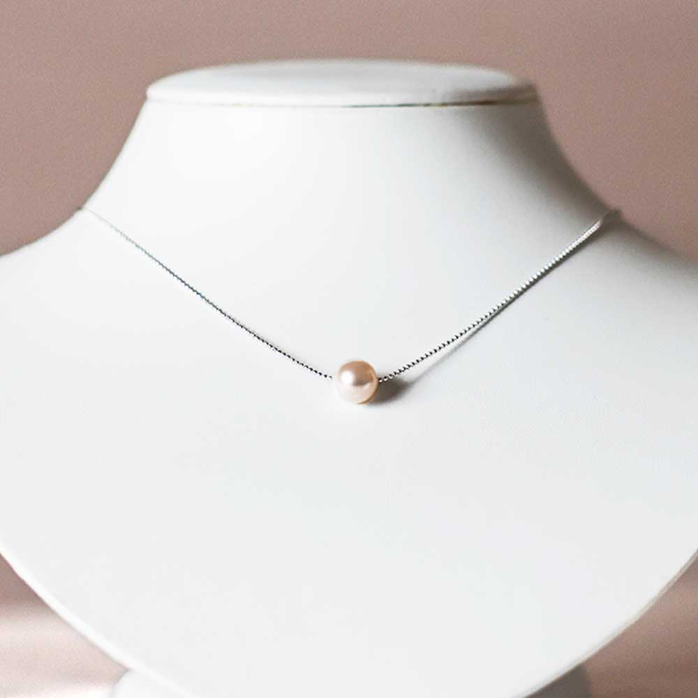 あこや本真珠 シルバーチェーン ネックレス（8.5mm～8.9mm）ホワイトピンクカラー 簡易保管ケース付 ペンダント パール アクセサリー プレゼント 母の日 贈り物 ギフト 6月誕生石 かわいい 可愛い おしゃれ お洒落 【R01521】