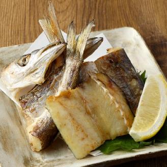 無添加 カマスの干物（６袋）計24枚～30枚入り 開き 小分け 冷凍 魚介 おつまみ 惣菜 おかず 焼き魚【R00329】