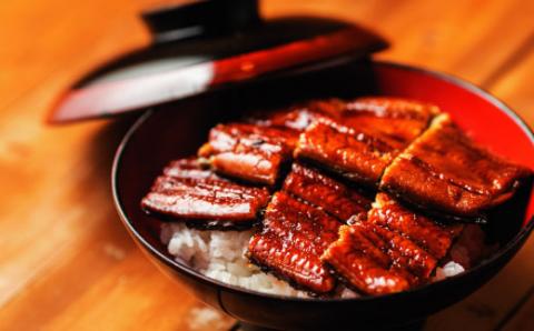 【3回定期便】＜四万十食品＞うなぎ蒲焼　ハーフ4袋／ＢＣ【連続3回お届け】R6-632