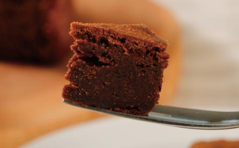 グルテンフリー！山間米の米粉とおいしいチョコで仕上げたしっとり濃厚なガトーショコラ R5-035