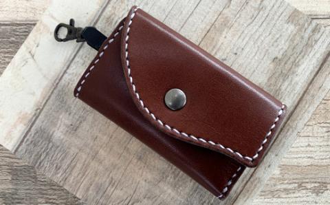 スマートキーや名刺も収納できる 手縫いの本革「キーケース4連」【カラー：5色よりお選びください】R5-714