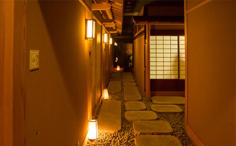 老舗料亭吾妻「四万十川懐石コース」お食事券1名様分 R5-673