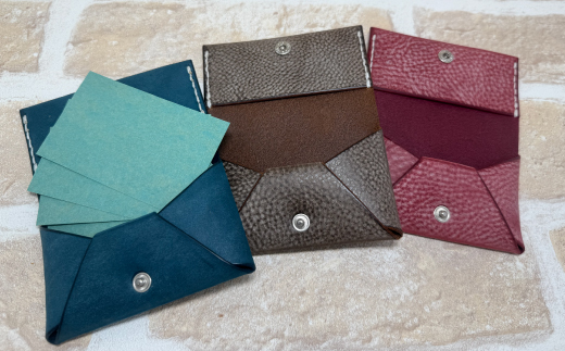 手縫いの本革「オリジナル 名刺 カード入れ」【カラー：ダークブラウン】上質 職人 手作り レザー クラフト 革 牛革 革製品 名刺ケース シンプル おしゃれ ギフト プレゼント 贈り物 お祝い 高知県 四万十市 四万十 しまんと ダークブラウン