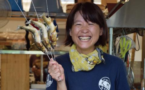 炭火でじっくり焼いた四万十川天然鮎の塩焼き(3～4匹) R5-838