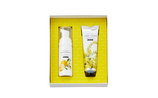 【 ミアミモザ 】【 ギフト箱入 】ミアミモザ ハンドクリーム ＆ ハンドソープ ハンドケア セット 各1個 化粧箱 ギフト箱 ミモザ が ふんわり 柔らかく香る ギフト プレゼント 贈答 美容 コスメ 高知県 高知 四万十市 四万十 しまんと