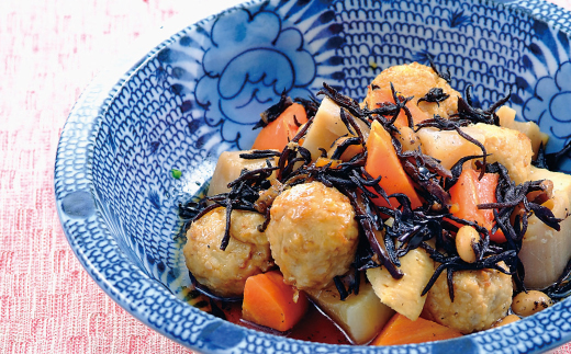 【 お試し 少量タイプ 】 四万十の調味料 5本 セット B 各 100ml 老舗醤油蔵 マルバン醤油 調味料 包装 のし 対応可能 ギフト プレゼント 贈答 すきやき だし醤油 万能 醤油 高知県 高知 四万十市 四万十 しまんと お取り寄せ