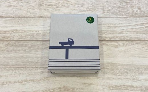 大粒栗 の 甘露煮 まるごと！「一粒栗ギフト」パウンドケーキ 4個セット 焼き菓子 洋菓子 スイーツ デザート 国産 栗 くり マロン ケーキ お茶菓子 贈り物 個包装 お取り寄せ 高知県 高知 四万十市 四万十 しまんと