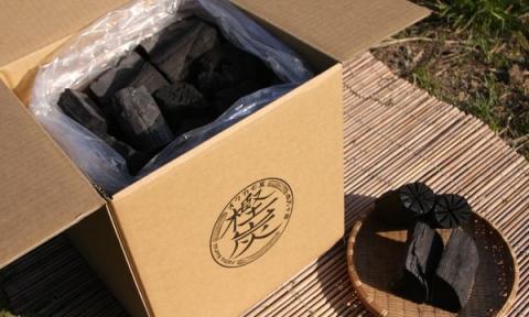 四万十市産　黒炭【樫7㎏/箱×1箱】R5-206