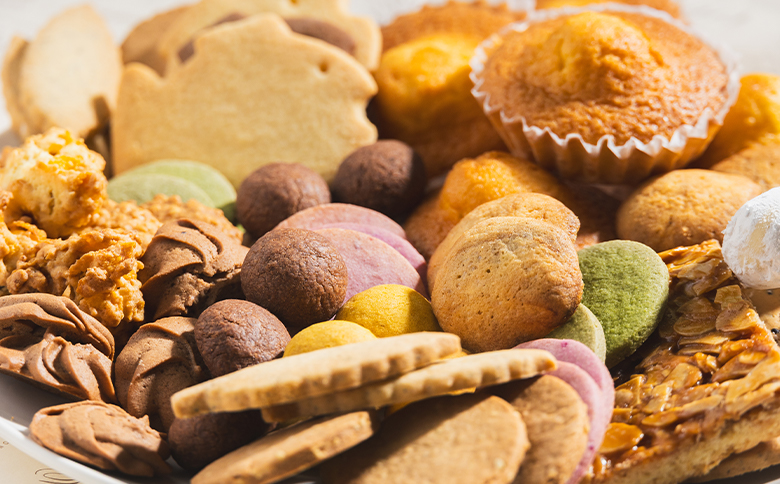 マドレーヌ5個とクッキー14袋 合計67枚以上