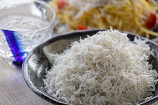 釜揚げしらす 合計460g（230g×2パック）- シラス かまあげ しらす丼 魚介 シーフード 特産品 海産物 新鮮 小分け ご飯のお供 おつまみ ギフト 贈答 国産 海の幸 冷凍 ym-0008