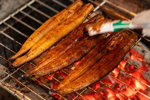 うなぎ 定期便 2回 うなぎ蒲焼き120g 1尾(無頭) 魚介 国産 海鮮 魚 かばやき 鰻 ウナギ 惣菜 おかず お手軽 加工品 加工食品 冷凍 Wun-0019