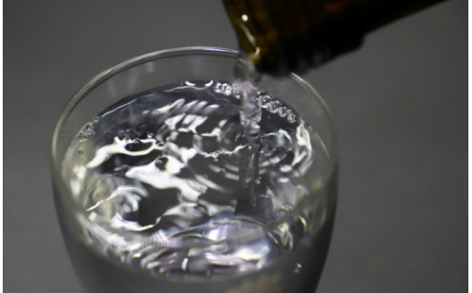 特別純米酒 土佐金蔵 深海酵母仕込 1.8L×2本 gs-0148