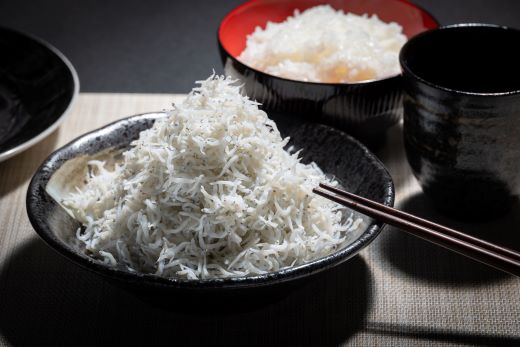 釜揚げしらす 合計460g（230g×2パック）- シラス かまあげ しらす丼 魚介 シーフード 特産品 海産物 新鮮 小分け ご飯のお供 おつまみ ギフト 贈答 国産 海の幸 冷凍 ym-0008