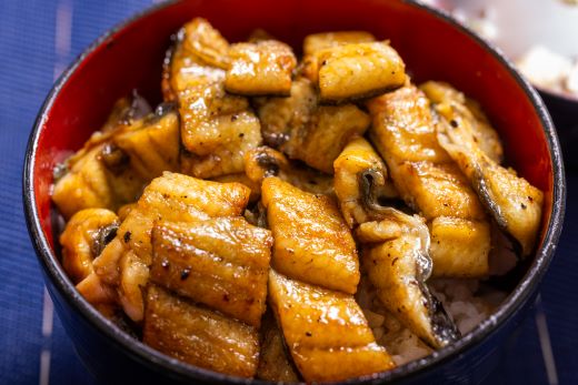 高知県産うなぎの白焼き きざみうなぎ 50g×3袋 蒲焼のタレ付き yw-0092