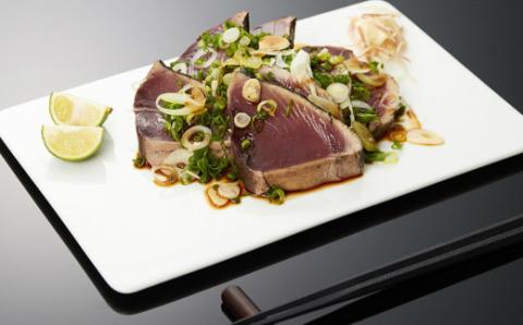 ヤマシン特選うなぎ蒲焼き・わら焼き鰹たたき うなぎ 鰻 蒲焼 かばやき カツオ 鰹 かつおのタタキ 詰め合わせ セット 海鮮 魚 うなぎ1尾130g カツオのたたき1尾300g 薬味セット