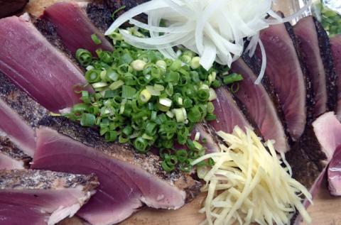 わら焼き土佐の鰹タタキ2節定期便　計３回お届け