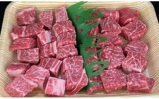 ｢土佐あかうし｣サイコロステーキ700g 土佐あかうし サイコロステーキ モモ 肩肉 700g ブランド牛 ローストビーフ すきやき（すき焼き）しゃぶしゃぶ 鍋 国産牛 高級 和牛 あか牛 ステーキ ロース 牛肉 肉 焼肉 焼き肉  鉄板焼き 冷凍 1kg以下  人気 年末年始 クリスマス プレゼント 高知県 安田町 MT-11