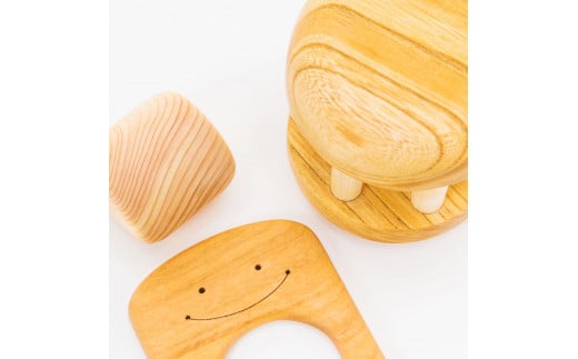 山のくじら舎 赤ちゃんのおでかけ宝石セット　おつきさま 木製 玩具 セット つみ木 歯固め コロコロ ギフト 包装 ラッピング プレゼント 贈り物 贈答 出産祝い 誕生日祝い のし 熨斗対応 高知県産