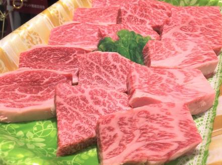 zn189土佐あかうし肩ロース焼肉用（約800ｇ）