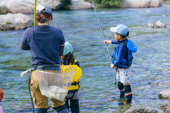 仁淀川での鮎の友釣り体験【大人1名・子ども1名（高校生以下）】