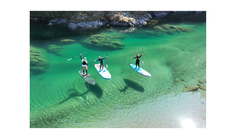 仁淀ブルー最上流エリアでクリアSUP体験＆ドローン撮影！