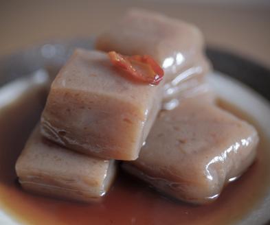 秋葉の里の「ピリカラこんにゃく」（５袋入り）