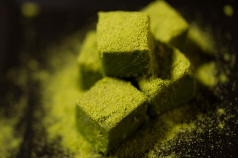 0070404濃厚生チョコレート 茶のつぼみ（煎茶）