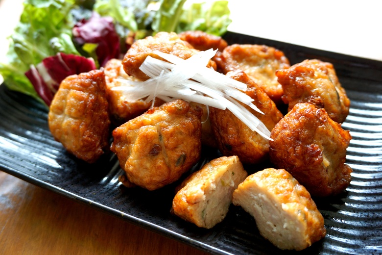 かつおのなめろう ふわふわ天 ( ２袋入り ) 冷蔵 高知 久礼 とみぃの台所 かつお 鰹 カツオ 日戻り 本場 新鮮 加工 おかず 総菜 揚げ物 2袋