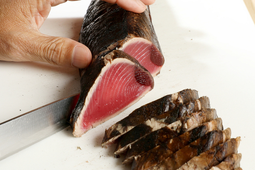 一本釣り土佐久礼かつおの藁焼きたたき ( 旬凍 ) 3～4人前 冷凍 高知 久礼 ど久礼もん かつおのたたき わら焼き タレ付き 日戻り 鰹 本場 新鮮 タタキ 鰹のタタキ