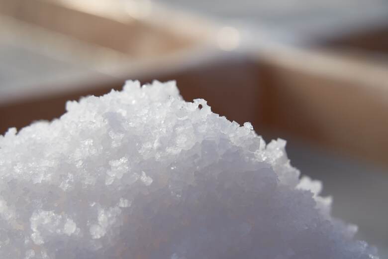 土佐久礼太陽塩　白モデル・赤モデル２種セット 天日塩 しお 塩 小川製塩所 太陽 久礼