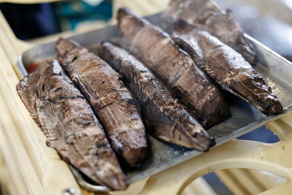 大正町市場で土佐久礼かつお 藁焼きタタキ体験 ( タタキ1人前・ごはん・みそ汁付き ) 高知 久礼 大正町市場 かつおのたたき わら焼き 日戻り 生鰹 本場 新鮮 タタキ 鰹のタタキ 体験 観光