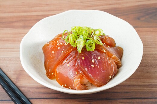 かつおとまぐろの漬け丼セット (特製タレ付き) 4パック 冷凍