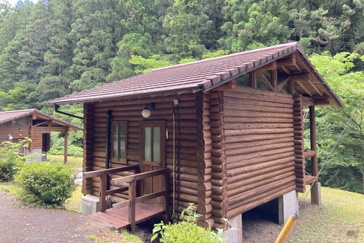 【 大自然で深呼吸 】 四万十源流の里 宿泊券 ( 4名用 バンガロー 1棟貸 ) 高知 四万十 源流 宿泊 観光 自然 チケット 旅行券