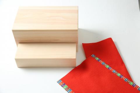 飾る場所・仕舞う場所に悩まない『木と和紙のお雛様』