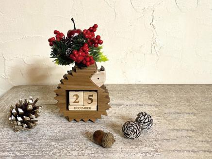 ハリネズミ カレンダー 置き型 万年 一輪挿し 花瓶 試験管付き デコレーション付 限定 永年カレンダー キューブカレンダー クリスマススペシャル