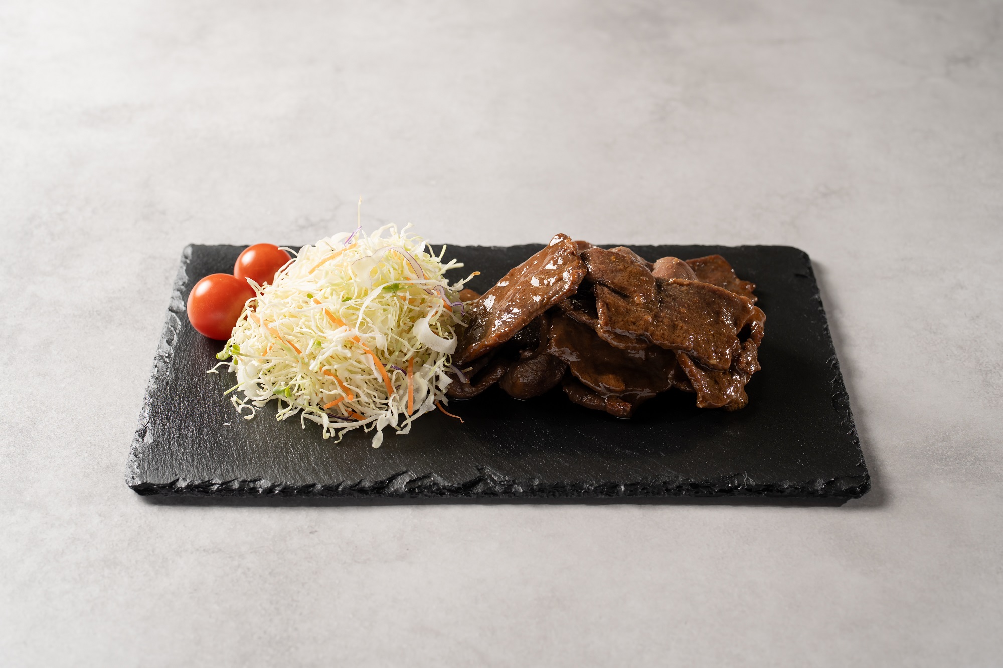 四国カルストの麓で育った鹿肉ぶつ切り（500g×2P）　ジビエ お手軽 おつまみ 鹿 シカ 獣 贈答 切り落とし 切落し